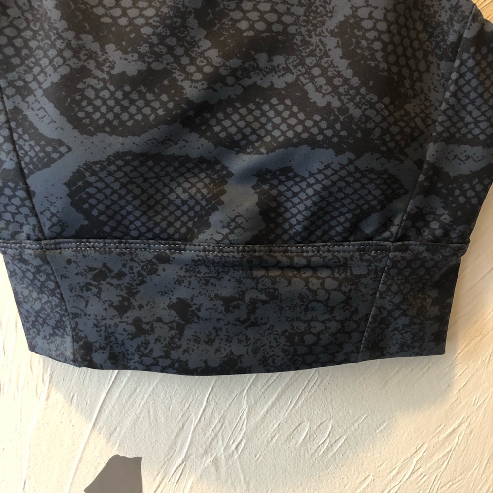 Allfenix Indie Python Print Racerback Sports Bra … - image 4